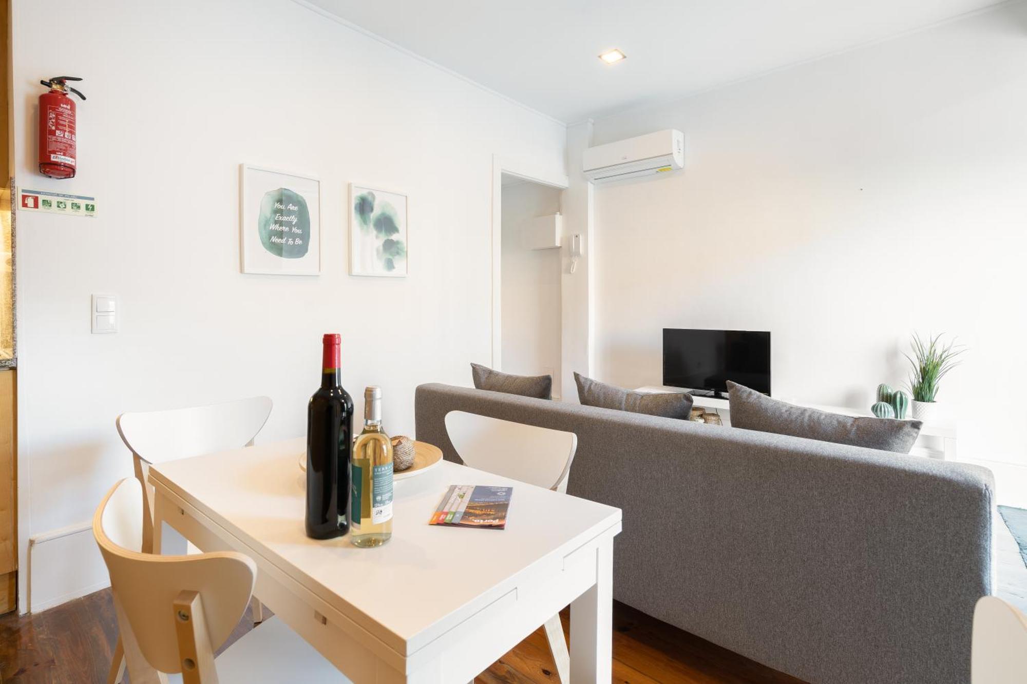 Host Wise - Modern Studios With Terrace - Walk Everywhere Porto Cameră foto